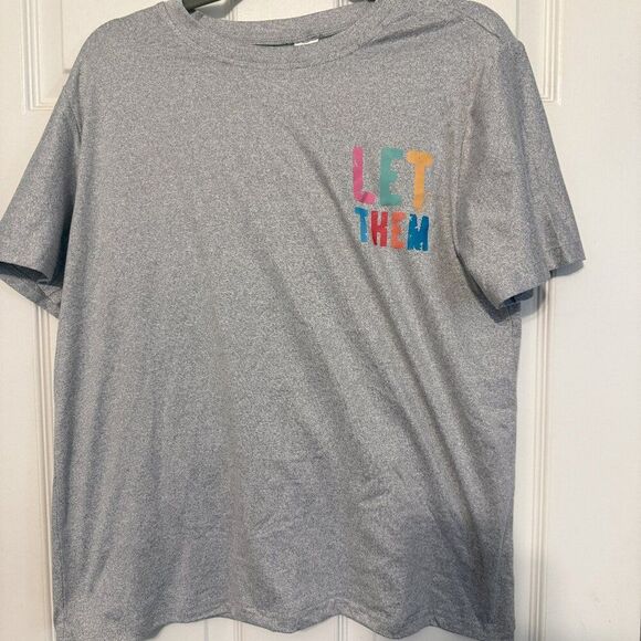 "Let Them Judge You" Gray Graphic Tee Quotes Women Feminist Size L - Picture 2 of 3